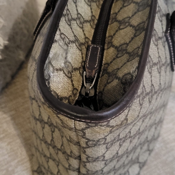 GUCCI GG Supreme Monogram MM Zippered Tote Bag... Authentic!! - Picture 16 of 16